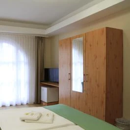 Zenit Panzió Miskolctapolca - Szobák