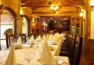 Club Leonardo Étterem és Panzió Mogyorósbánya