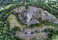 Monoszló - Hegyestű tanúhegy