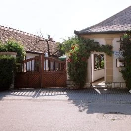 Öreg Prés Étterem Mór - Egyéb