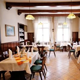 Öreg Prés Étterem Mór - Egyéb