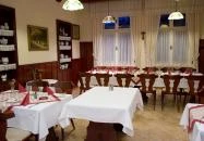 Öreg Prés Étterem Mór