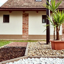Oázis Apartmanok Mórahalom Mórahalom - Medence/kert