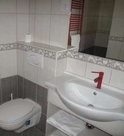 Riviéra Rooms Vendégszobák