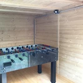 Suri Bau Apartman Mosonmagyaróvár - Medence/kert