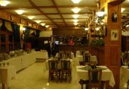 Háromforrás Étterem Kőkapu Nagyhuta