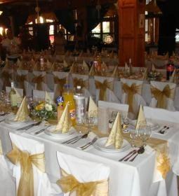 Háromforrás Étterem Kőkapu 