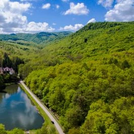 Kőkapu Vadászkastély és Hotel & Apartments Nagyhuta - Külső kép