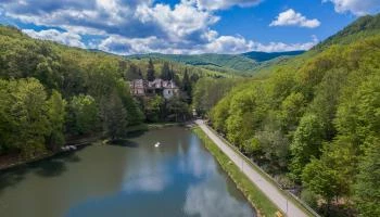 Kőkapu Vadászkastély és Hotel & Apartments Nagyhuta