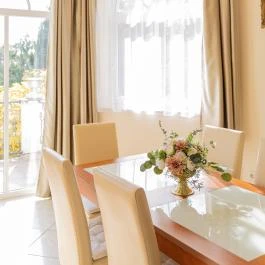 Kastello Vendégház Nagykozár - Vendéglátás