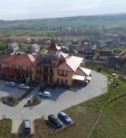 Granárium Étterem, Borozó