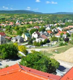 Granárium Étterem, Borozó