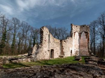 Szent Mihály pálos kolostorrom Nagyvázsony