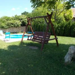 Hétkanyar Vendégház Nagyvázsony - Medence/kert