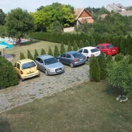 Hétkanyar Vendégház Nagyvázsony - Medence/kert