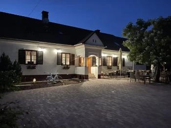 Noble's Étterem Nemesnép