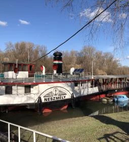 Neszmélyi Hajóskanzen