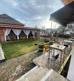 Zsenge Gourmet Bolt & Kávézó