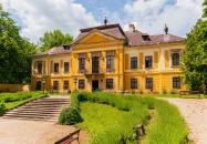 Noszvaj - De La Motte kastély