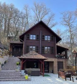 Medulienka Rönkház