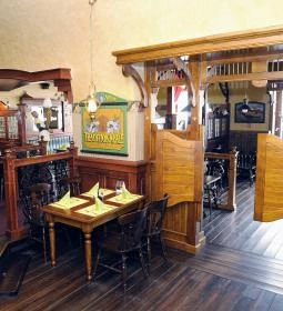 John's Pub & Restaurant