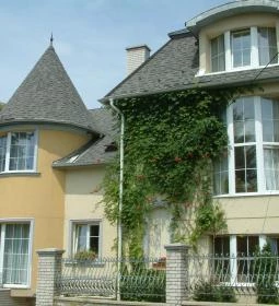 Hotel Continent Szálloda