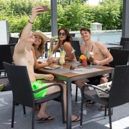 Hotel Pagony**** Wellness & Conference Nyíregyháza - Medence/kert