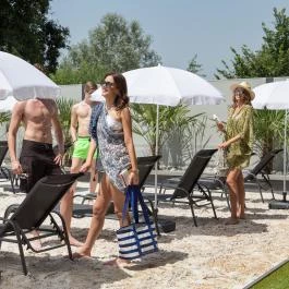 Hotel Pagony**** Wellness & Conference Nyíregyháza - Medence/kert