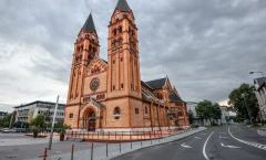 Magyarok Nagyasszonya római katolikus templom