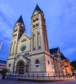 Magyarok Nagyasszonya római katolikus templom