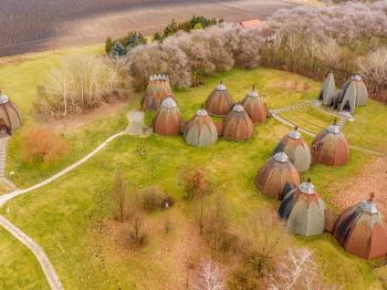 Csete jurták Ópusztaszer