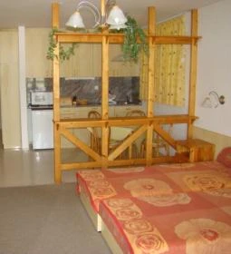 Közutas Apartmanház 