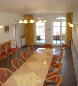 Közutas Apartmanház 