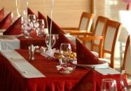 Hotel Corvus Aqua étterme Orosháza