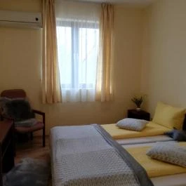 Neon 2 Vendégház Orosháza - Szobák