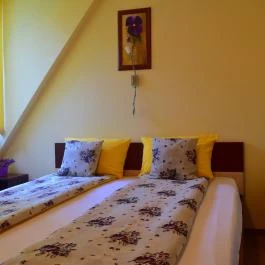 Neon 2 Vendégház Orosháza - Szobák