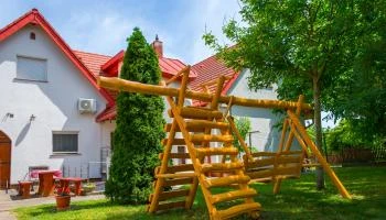 Huszár Vendégház Örvényes