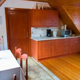 Huszár Vendégház Örvényes - Vendéglátás