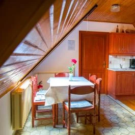 Huszár Vendégház Örvényes - Vendéglátás