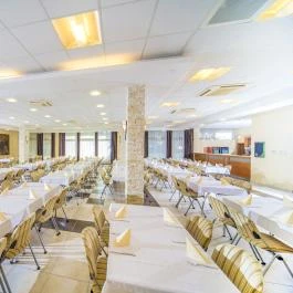 Duna Hotel Paks - Vendéglátás