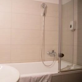 Erzsébet Nagy Szálloda Paks - Szobák