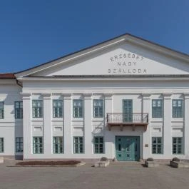 Erzsébet Nagy Szálloda Paks - Külső kép