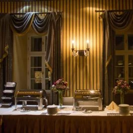 Erzsébet Nagy Szálloda Paks - Vendéglátás