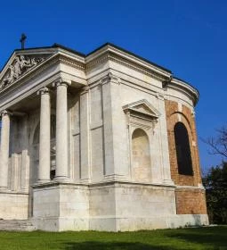 Millenniumi Emlékmű