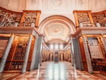 Főapátsági Könyvtár Pannonhalma