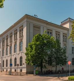 Pápai Református Könyvtár