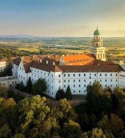 1. legjobb látnivaló: Pannonhalmi Főapátság