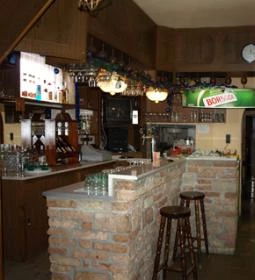 Főnix Panzió & Presszó