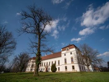 Esterházy-kastély Pápa