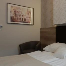 Caesar Panzió Pápa - Szobák